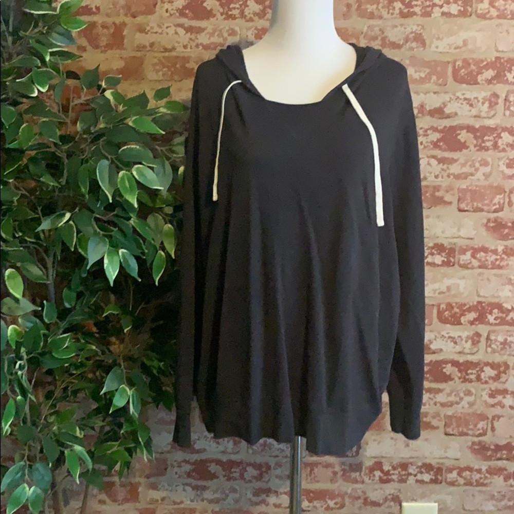Relaxed Fit Hooded Sweatshirt